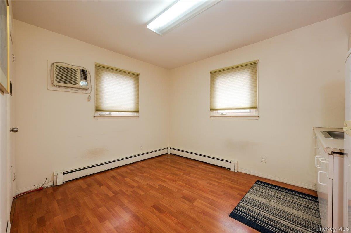 930 Sunrise Highway, North Babylon, NY 11704