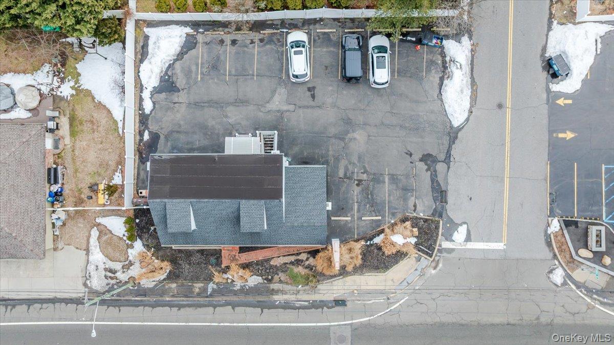 930 Sunrise Highway, North Babylon, NY 11704