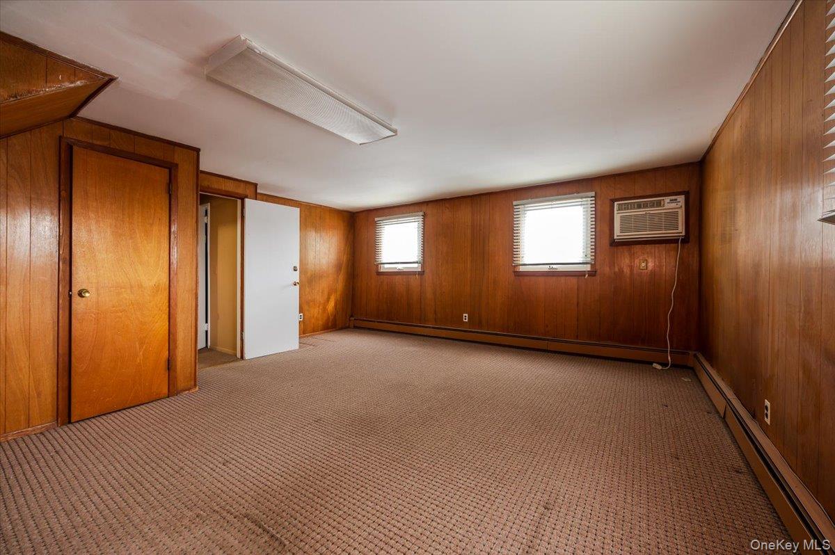 930 Sunrise Highway, North Babylon, NY 11704