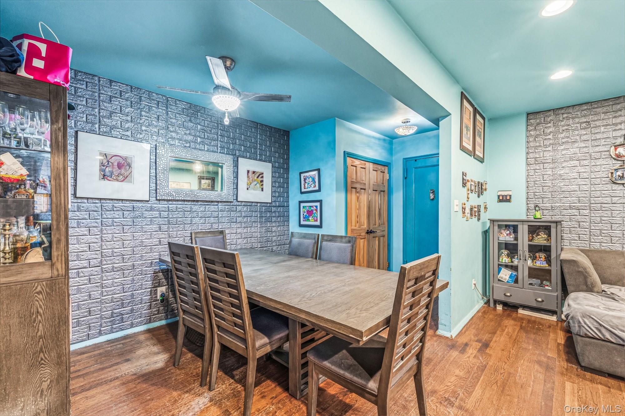 140-08 28th Road # 3B, Flushing, NY 11354