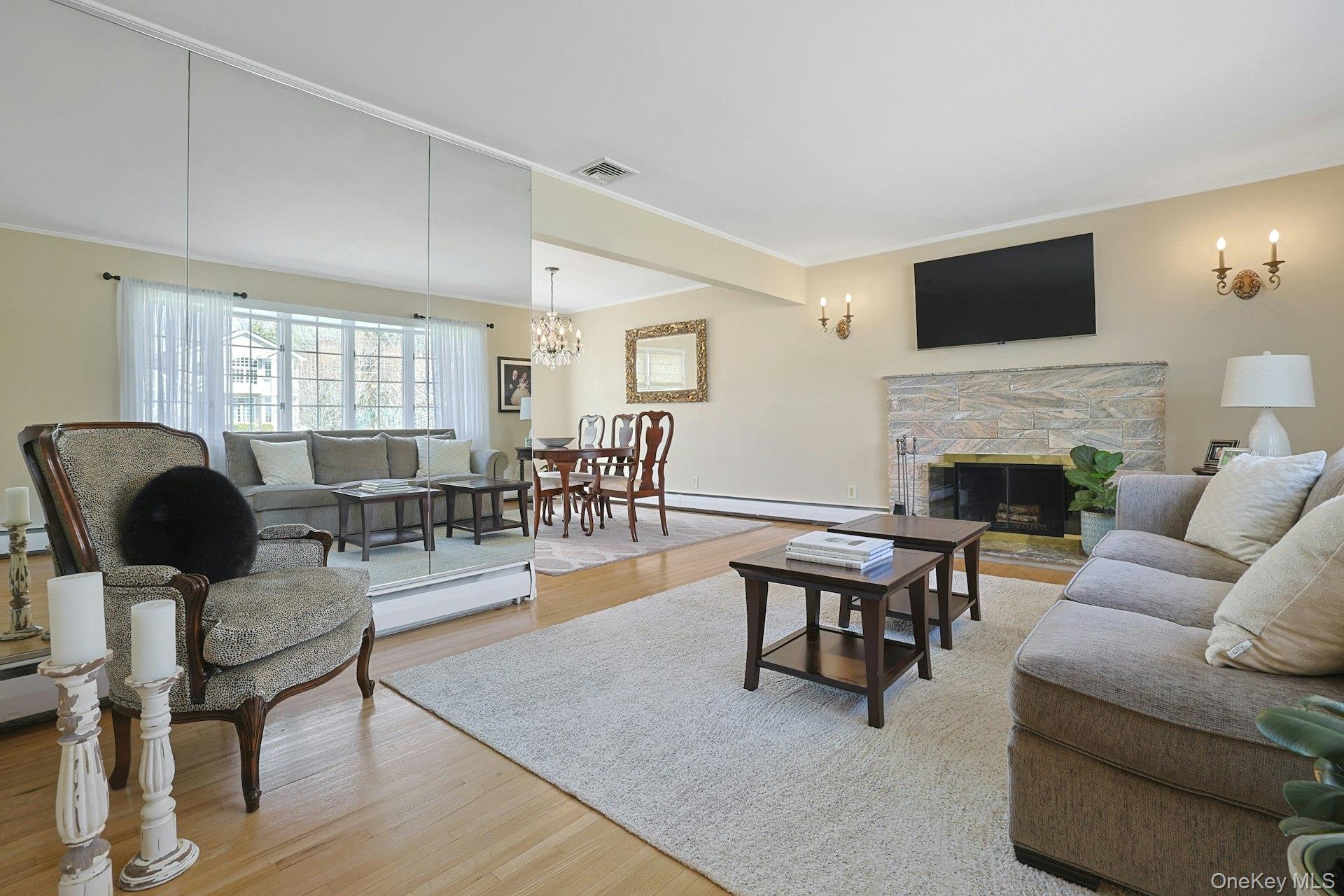 12 Greenwood Lane, Valhalla, NY 10595