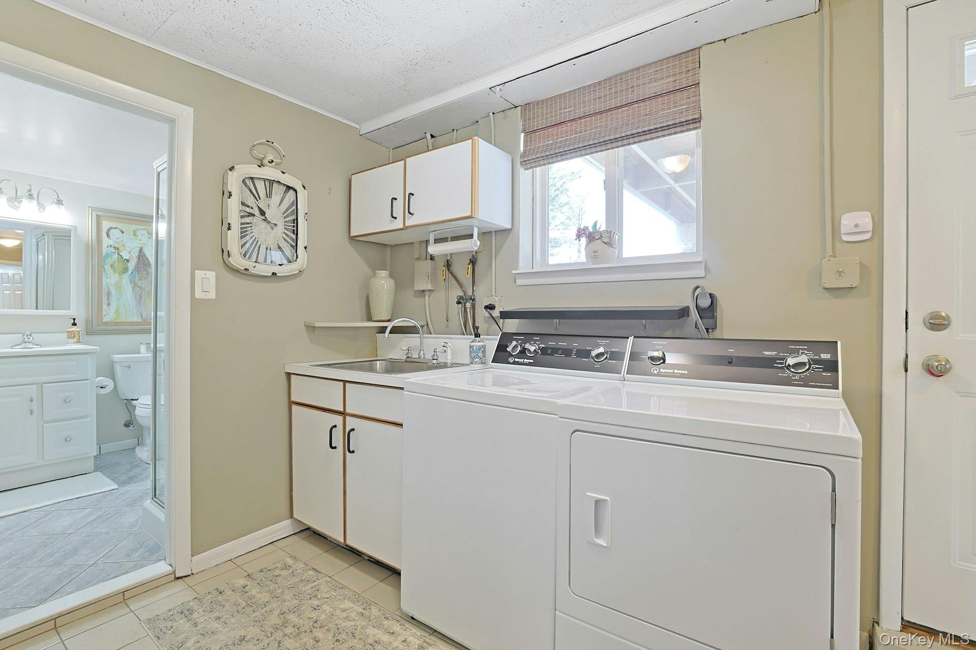 12 Greenwood Lane, Valhalla, NY 10595