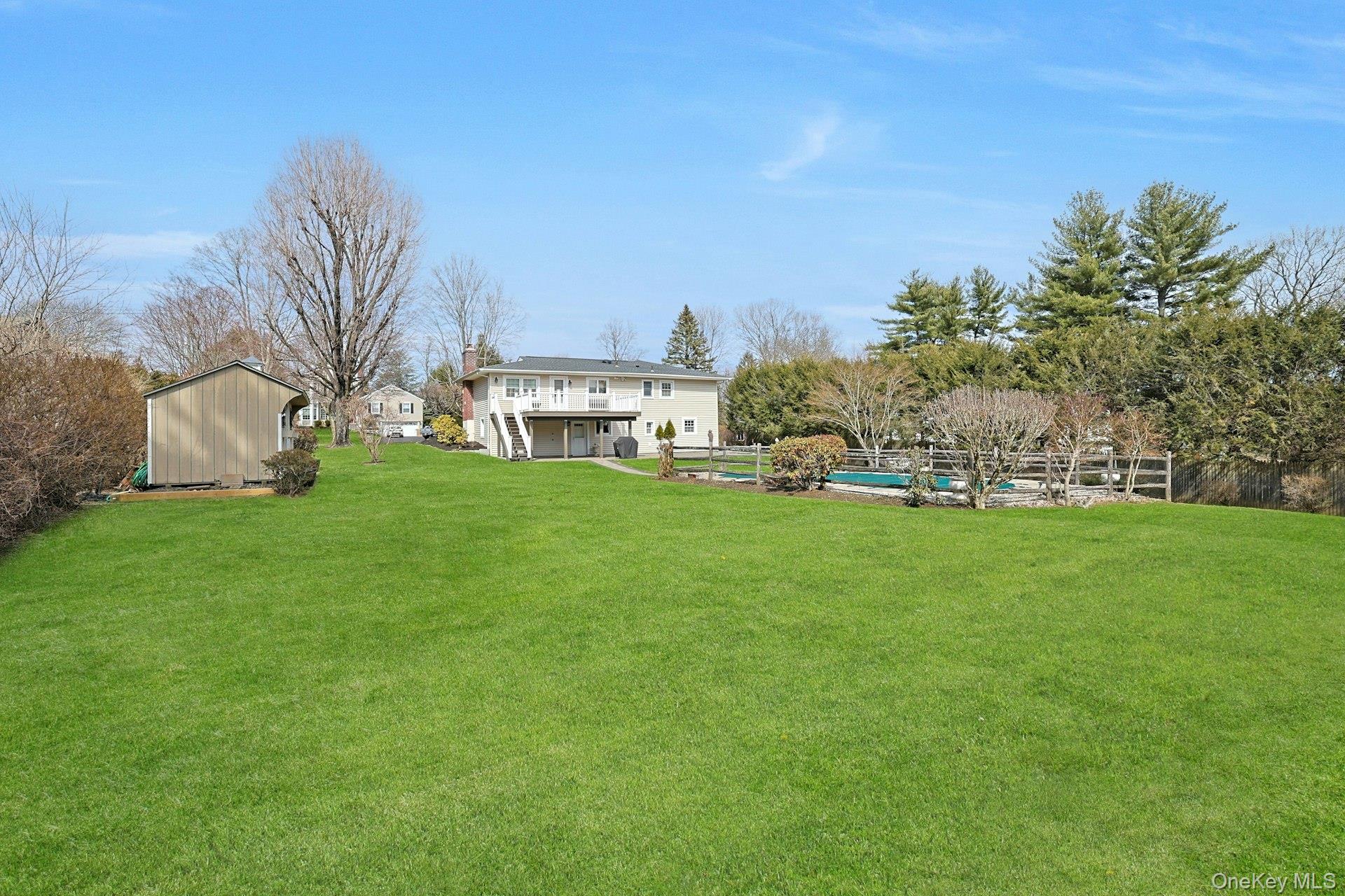 12 Greenwood Lane, Valhalla, NY 10595