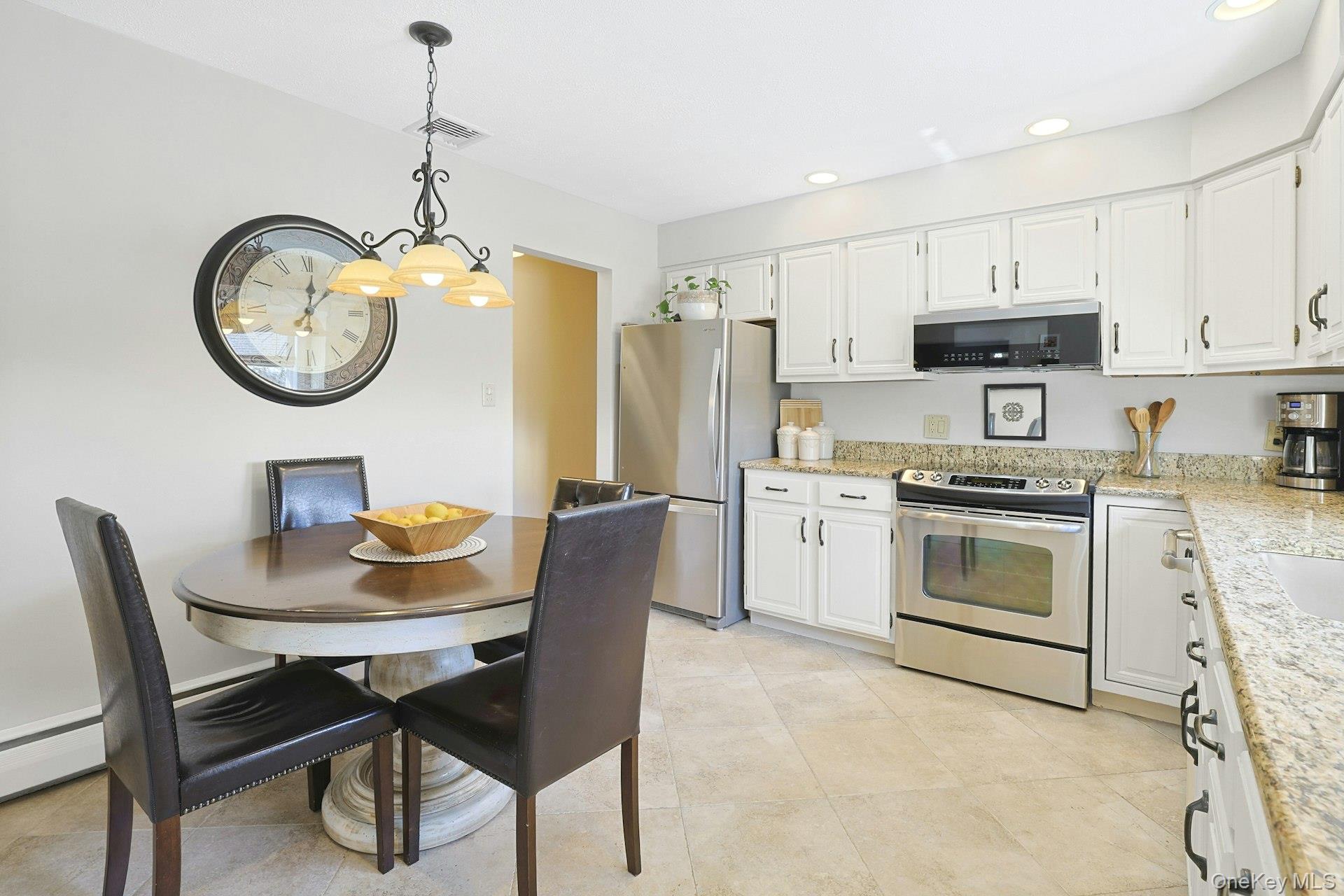 12 Greenwood Lane, Valhalla, NY 10595