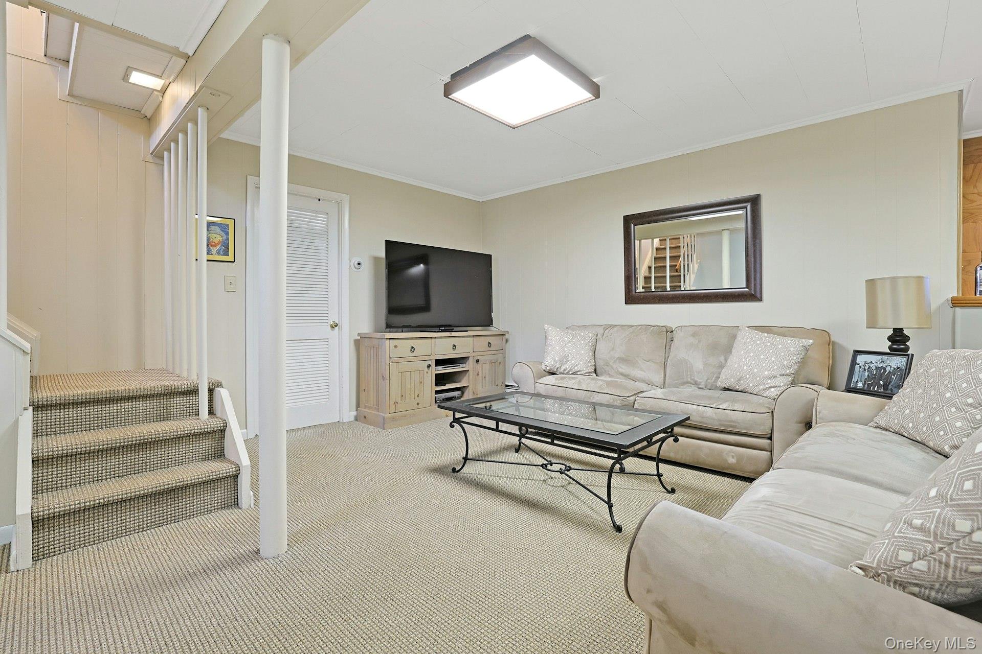 12 Greenwood Lane, Valhalla, NY 10595