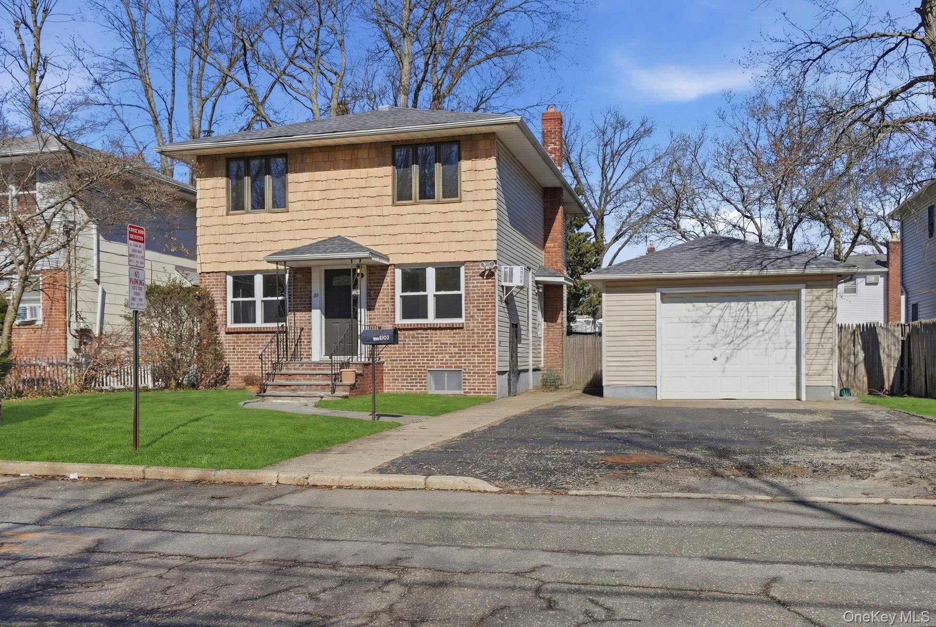 35 Yennicock Avenue, Port Washington, NY 11050