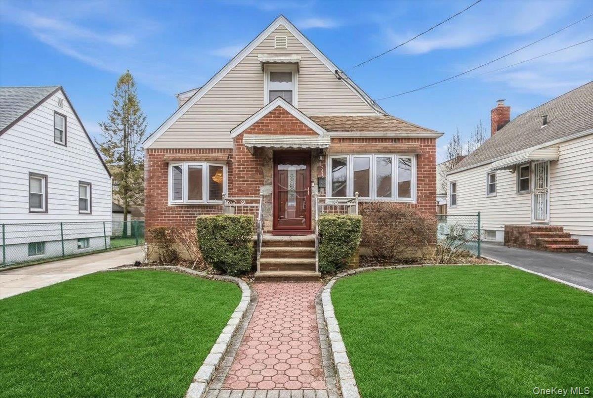 505 N 1st Street, New Hyde Park, NY 11040