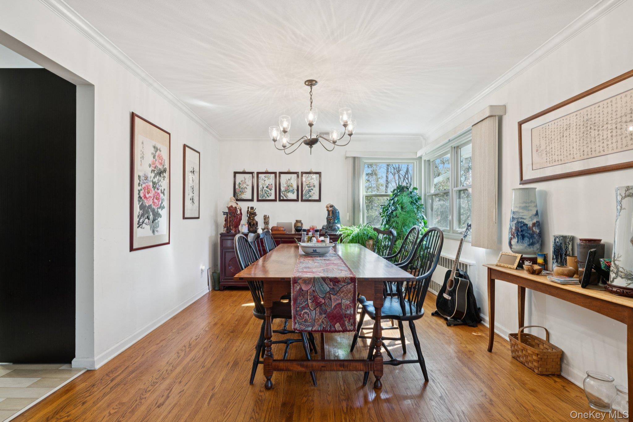 6 Saint George Road, Great Neck, NY 11021