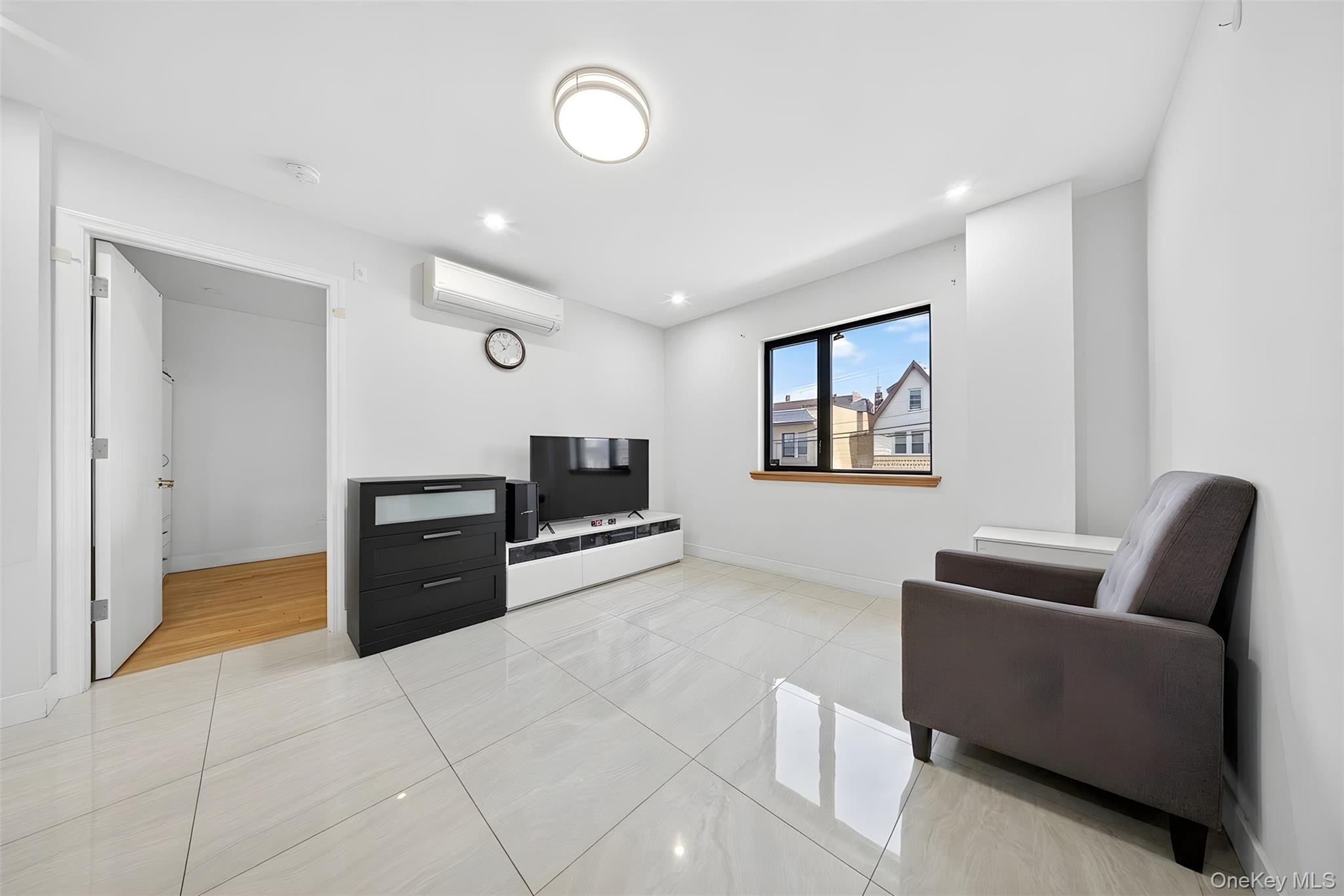 14538 34th Avenue # 2E, Flushing, NY 11354