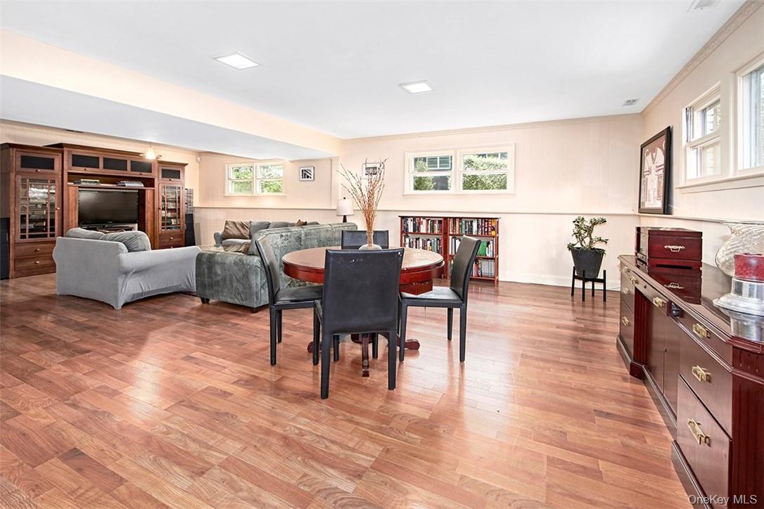 21 Douglas Circle, Rye, NY 10580