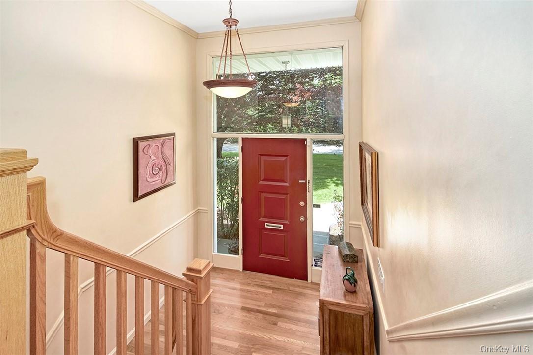 21 Douglas Circle, Rye, NY 10580