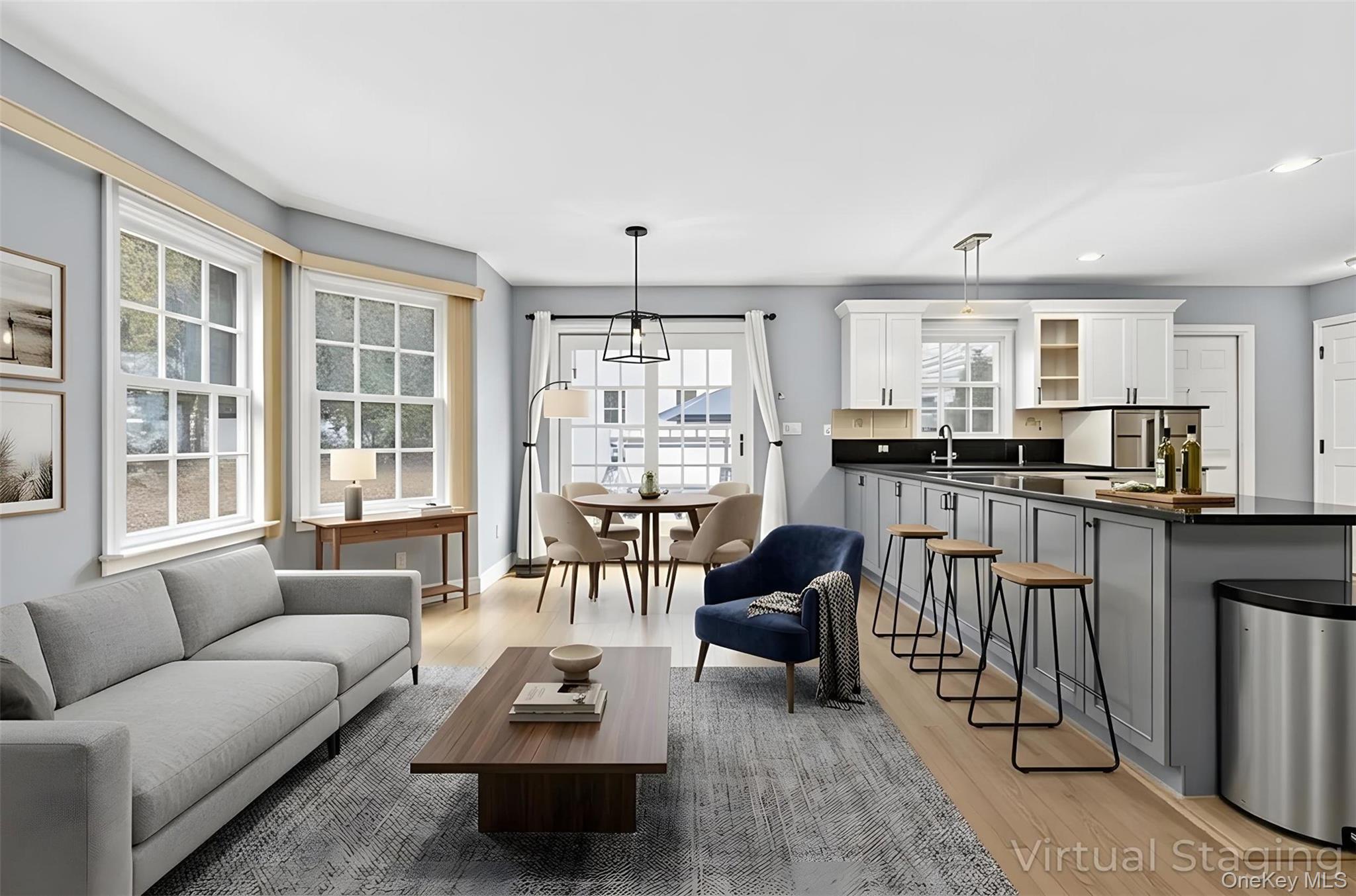 14 Mackay Way, Roslyn, NY 11576