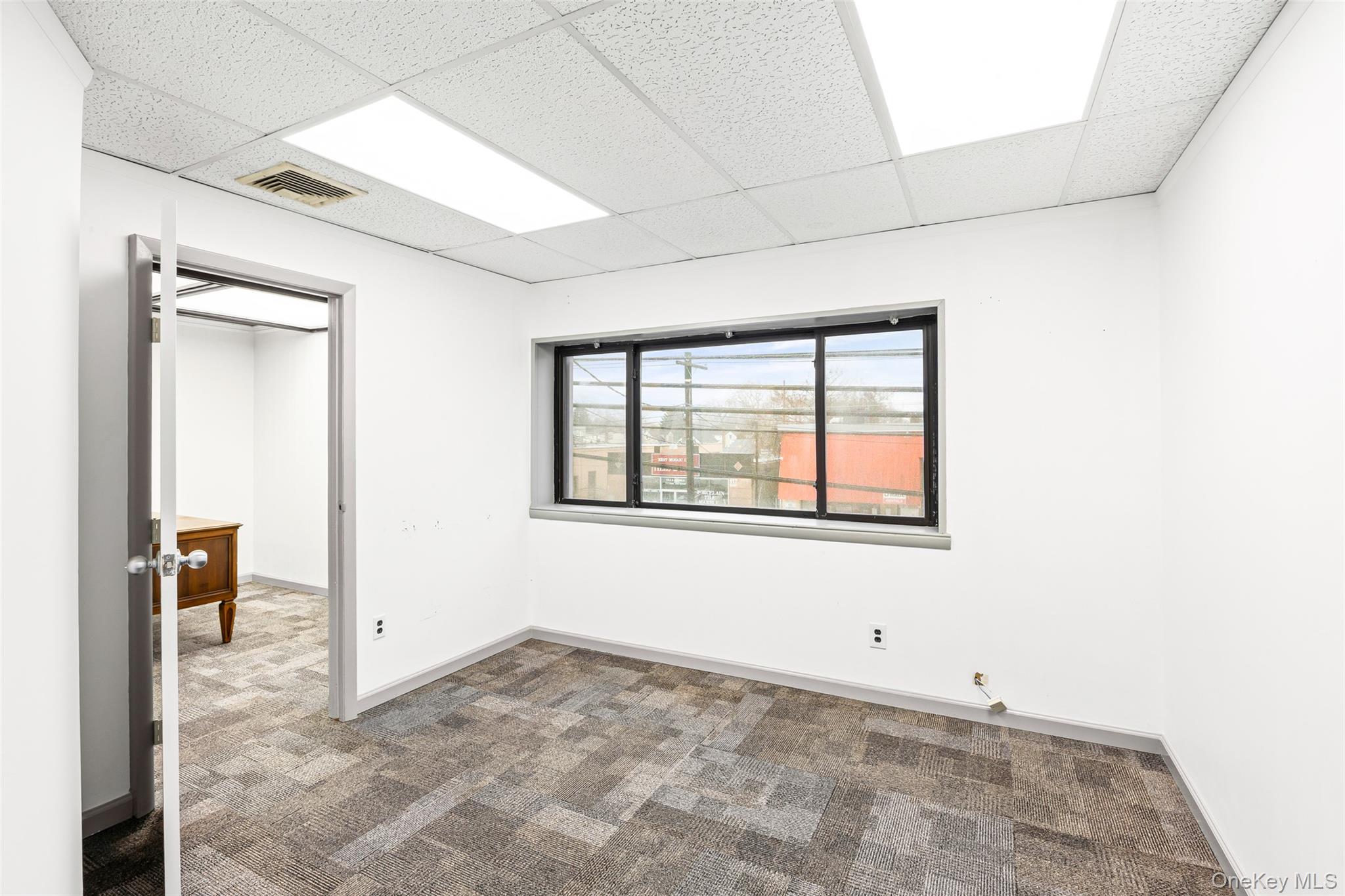 100 2nd Street, Mineola, NY 11501