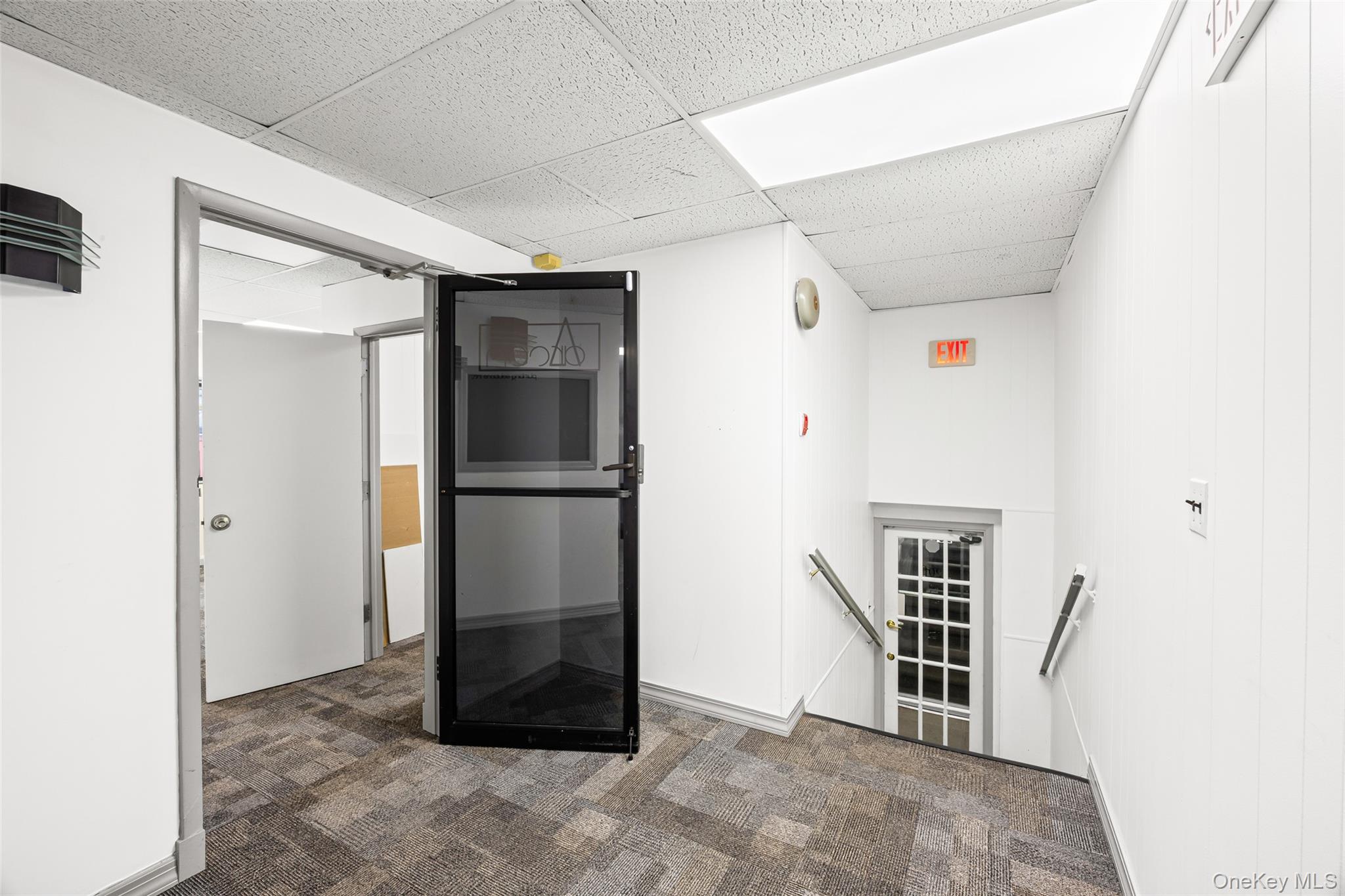 100 2nd Street, Mineola, NY 11501