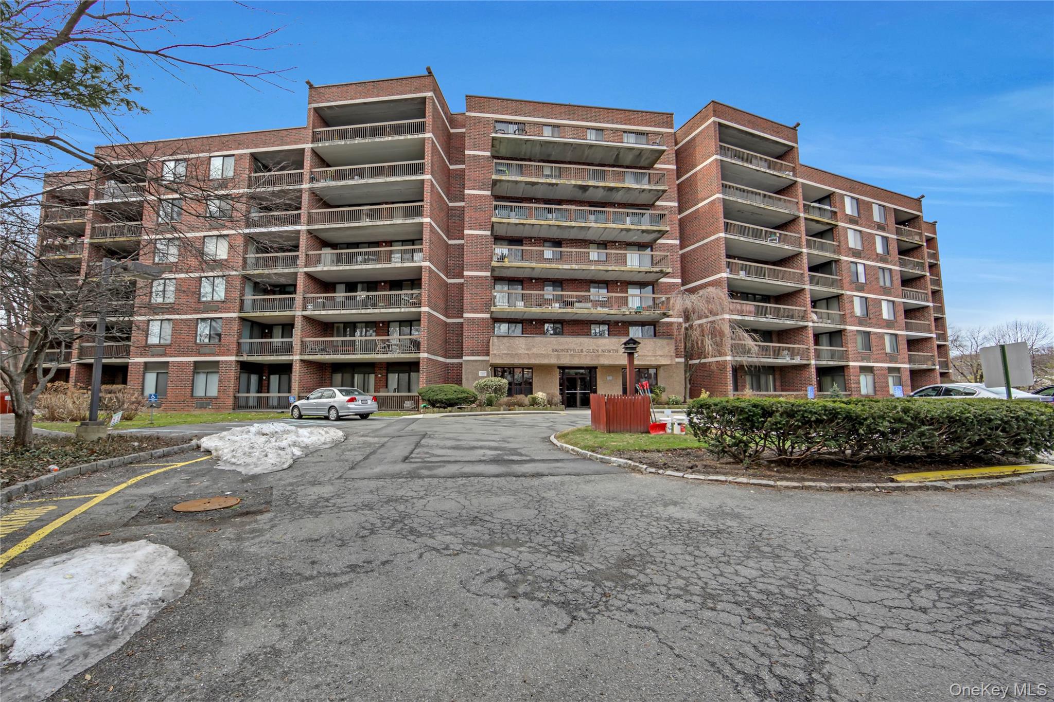 1374 Midland Avenue # PH703, Bronxville, NY 10708