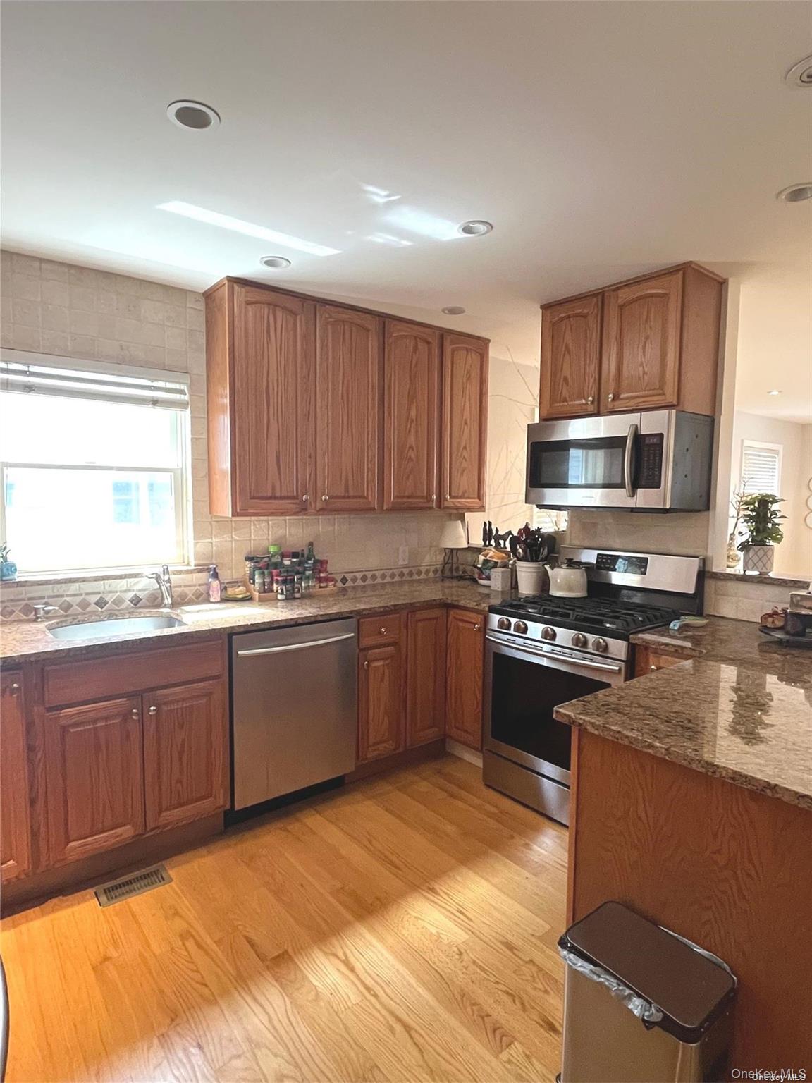 442 E Beech Street # Lower, Long Beach, NY 11561