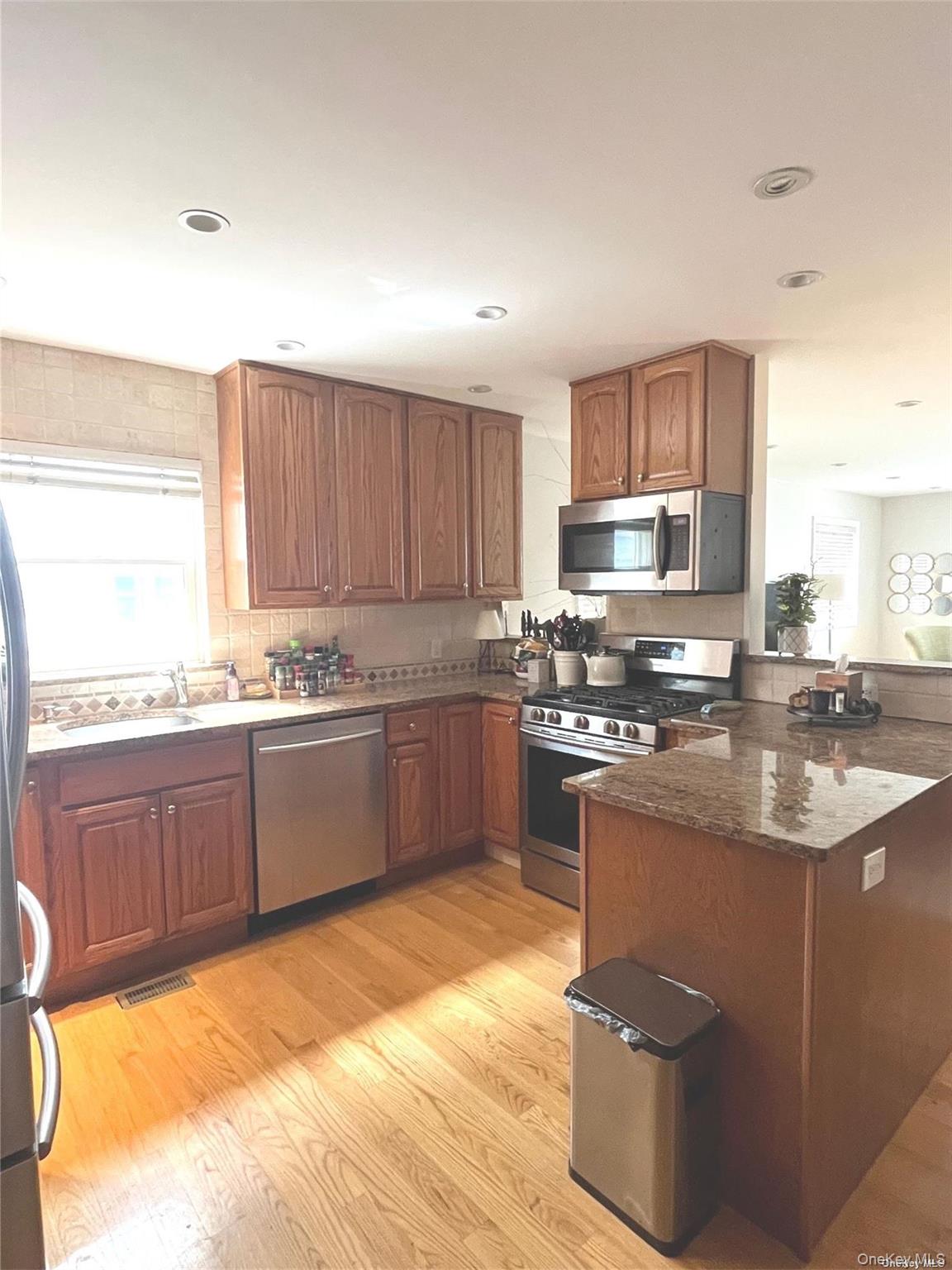 442 E Beech Street # Lower, Long Beach, NY 11561