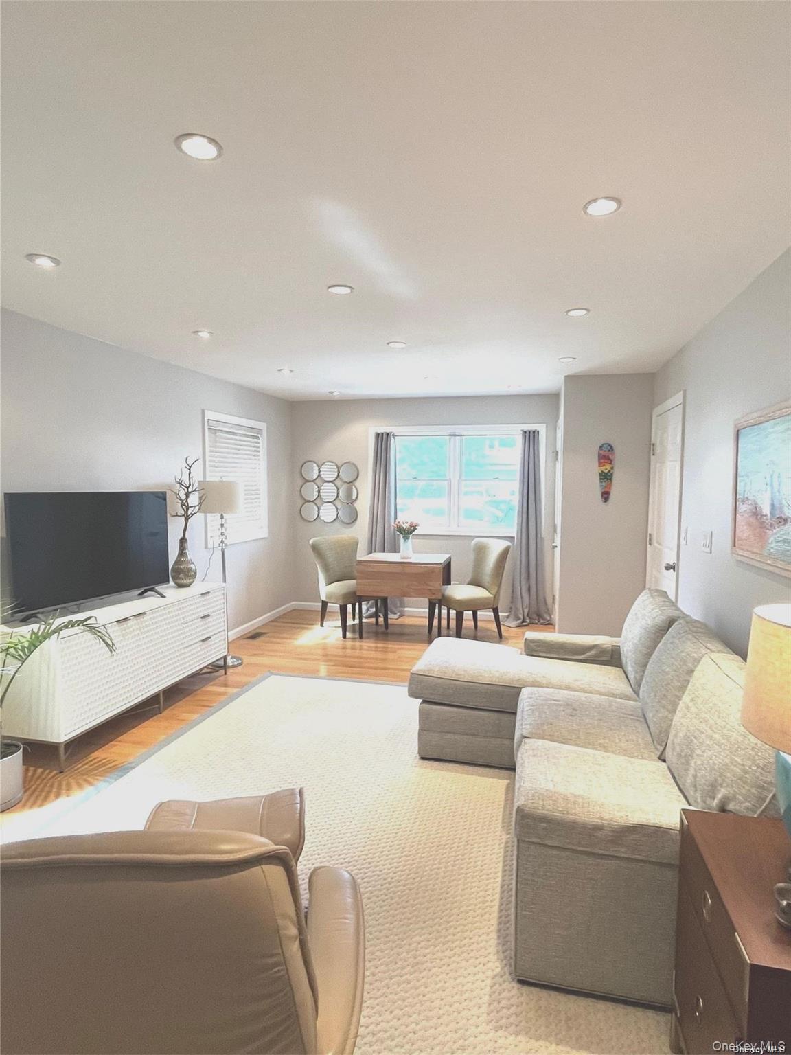 442 E Beech Street # Lower, Long Beach, NY 11561