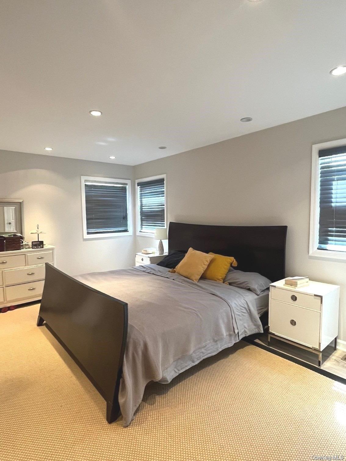 442 E Beech Street # Lower, Long Beach, NY 11561