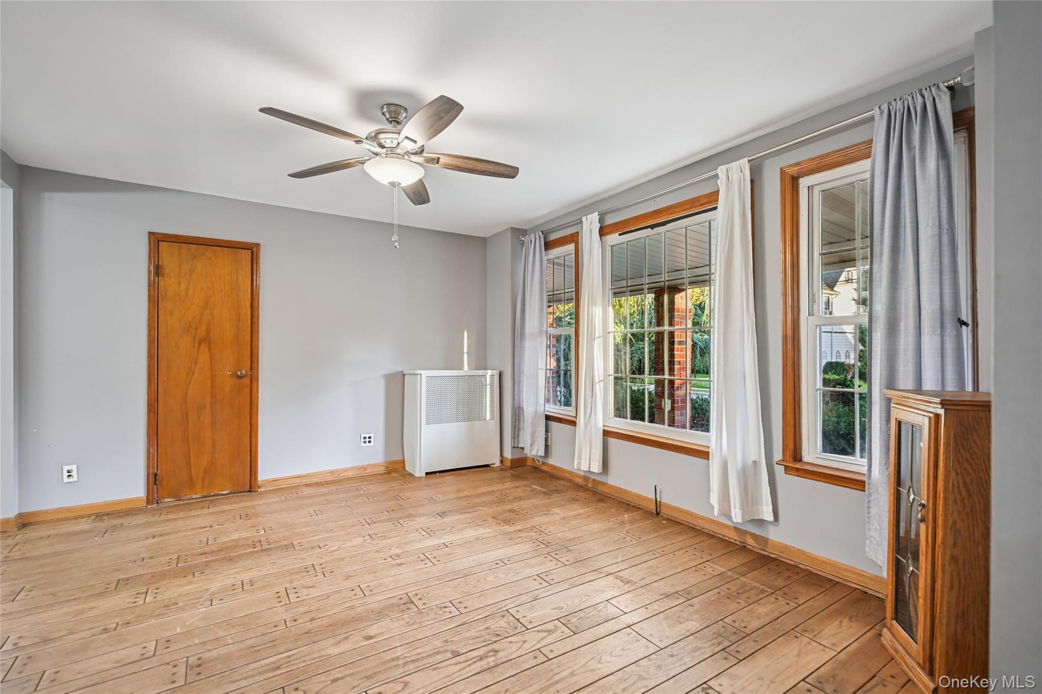 103 Smith Street, Lynbrook, NY 11563