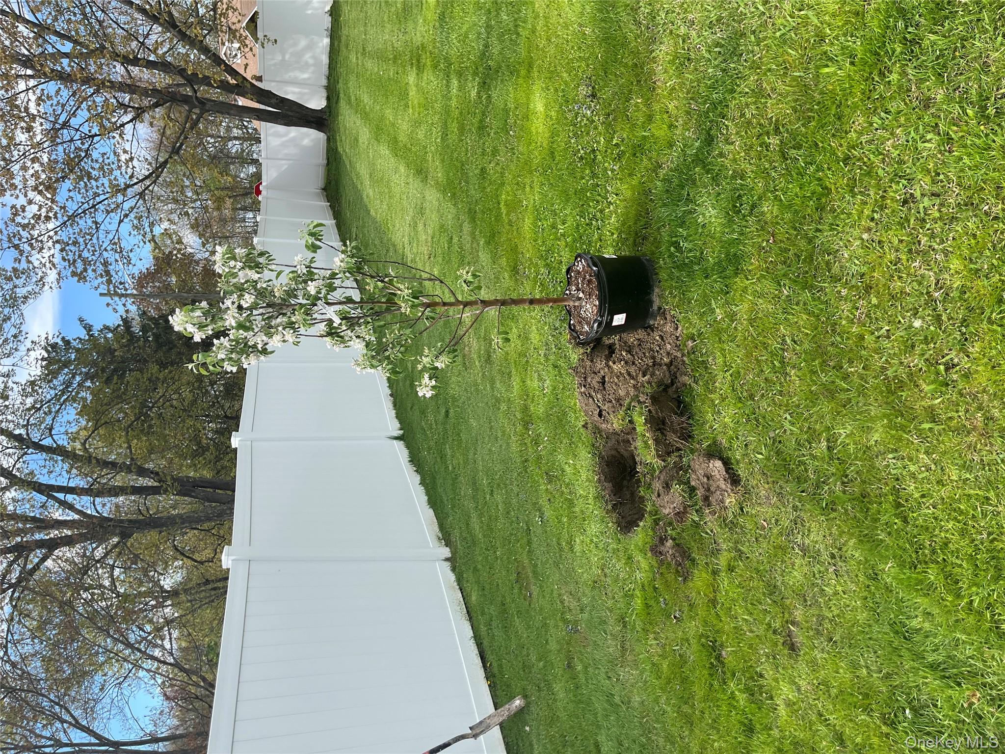 83 Lake Region Boulevard, Monroe, NY 10950