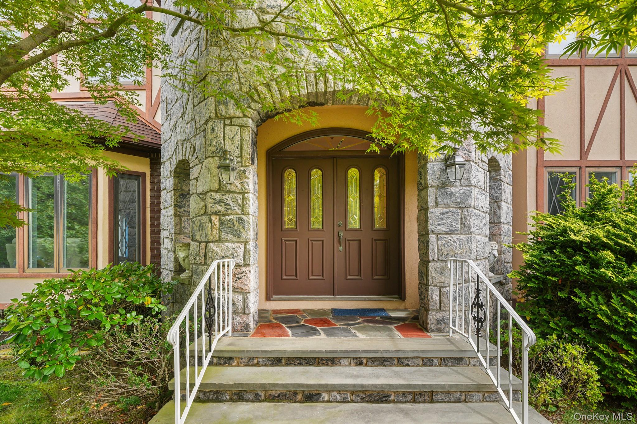 47 Westchester View Lane, White Plains, NY 10607