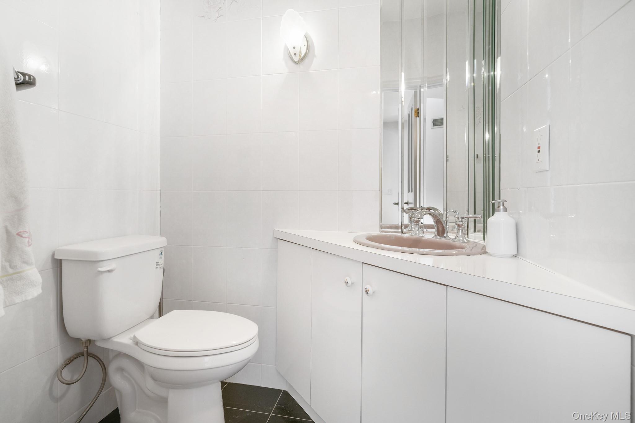 47 Westchester View Lane, White Plains, NY 10607