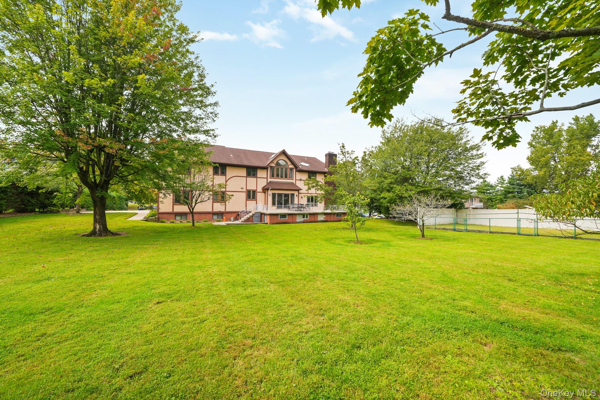 47 Westchester View Lane, White Plains, NY 10607