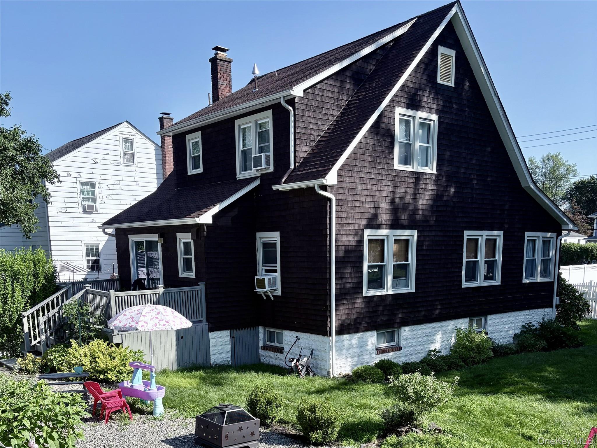 8 Harper Avenue, Montrose, NY 10548