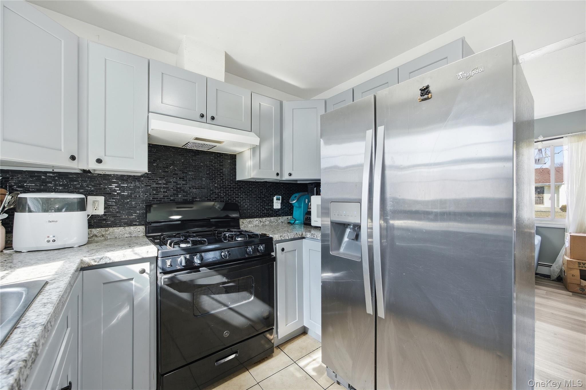 17 Cedar Street, Central Islip, NY 11722