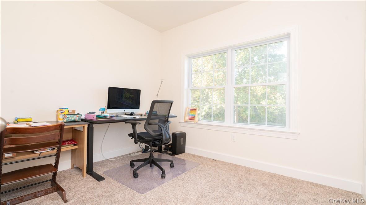 9 Jake Henry Drive, Marlboro, NY 12542