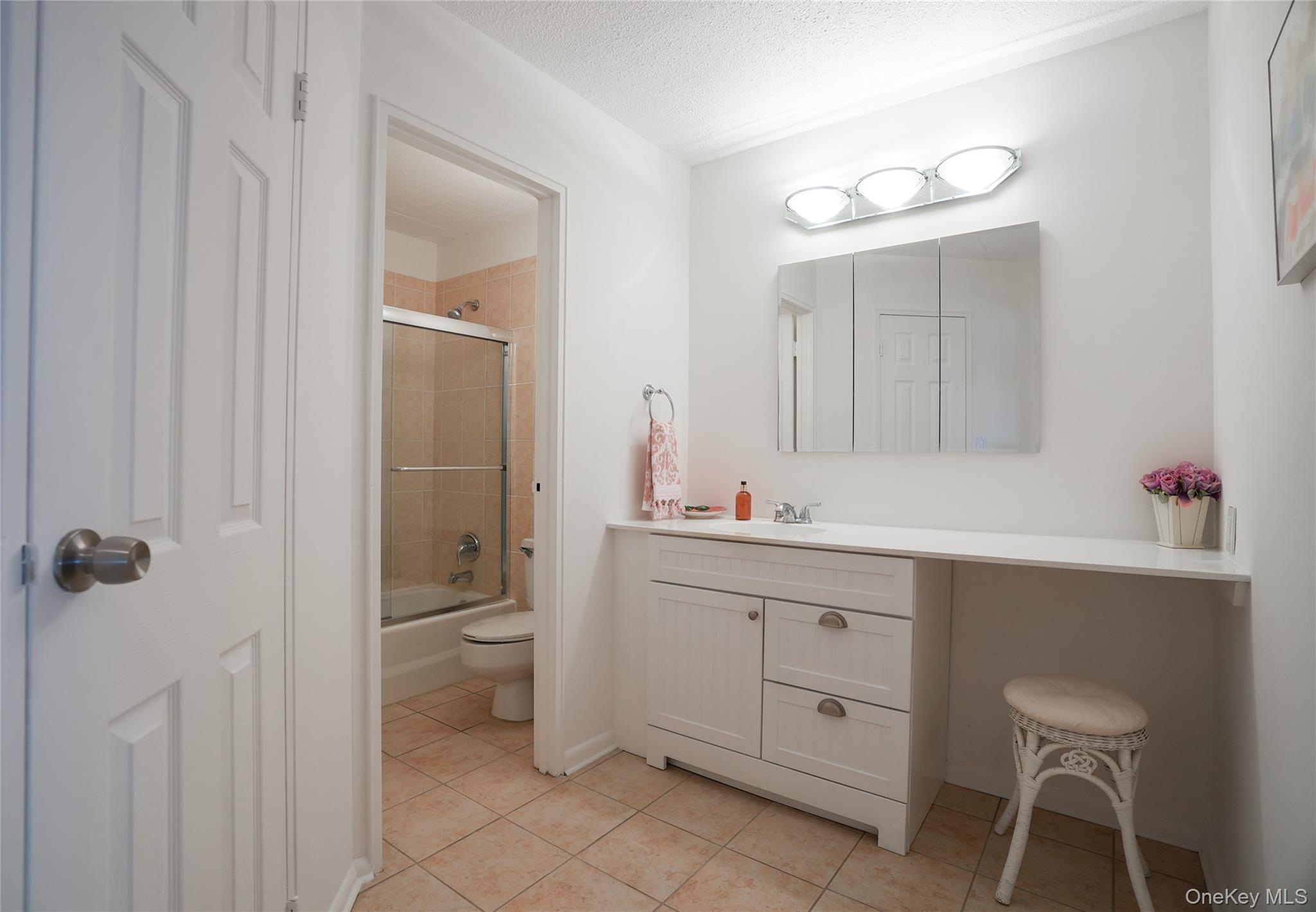 400 High Point Drive # 204, Hartsdale, NY 10530