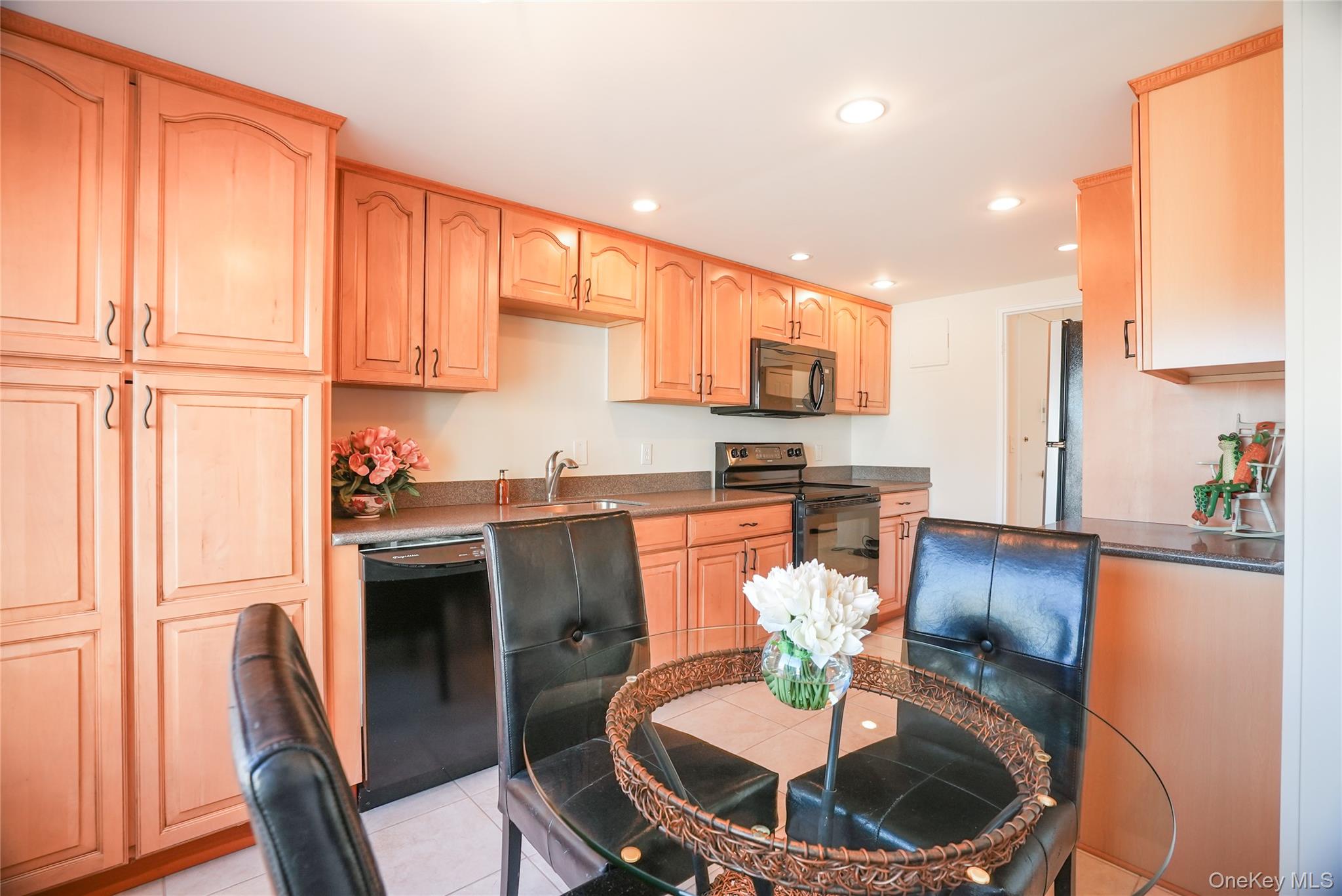 400 High Point Drive # 204, Hartsdale, NY 10530