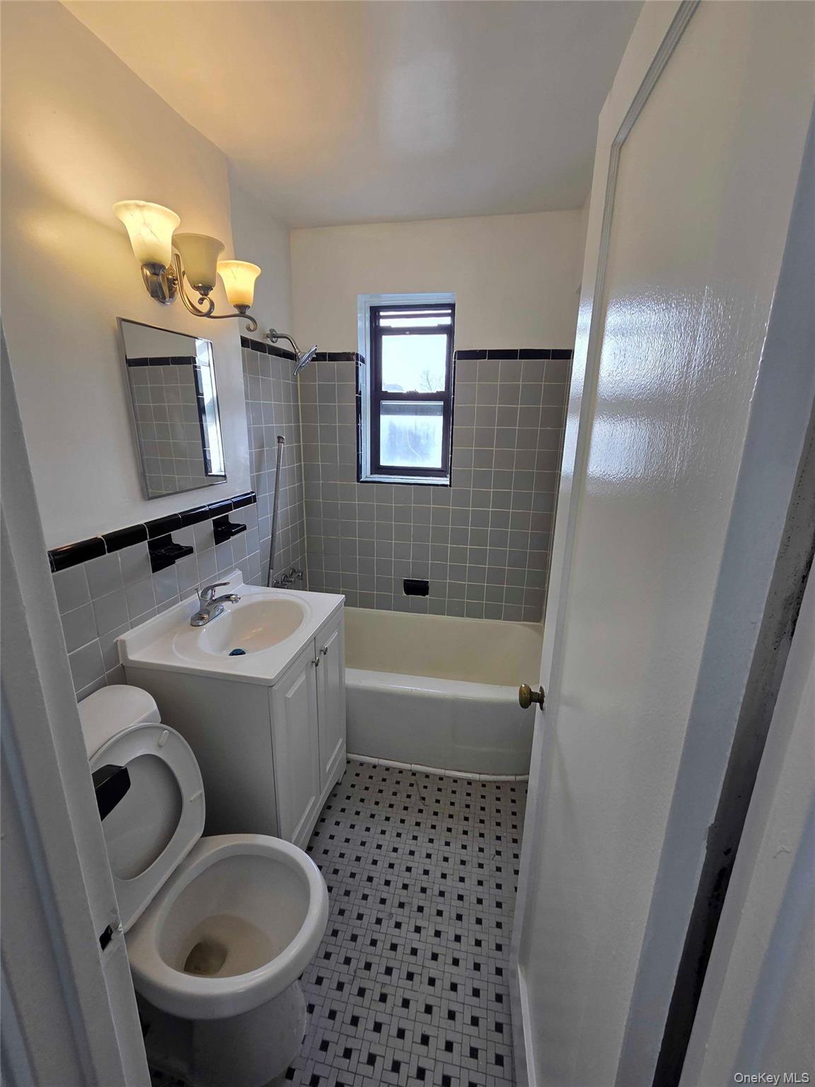 1 Fisher Drive # 307, Mount Vernon, NY 10552