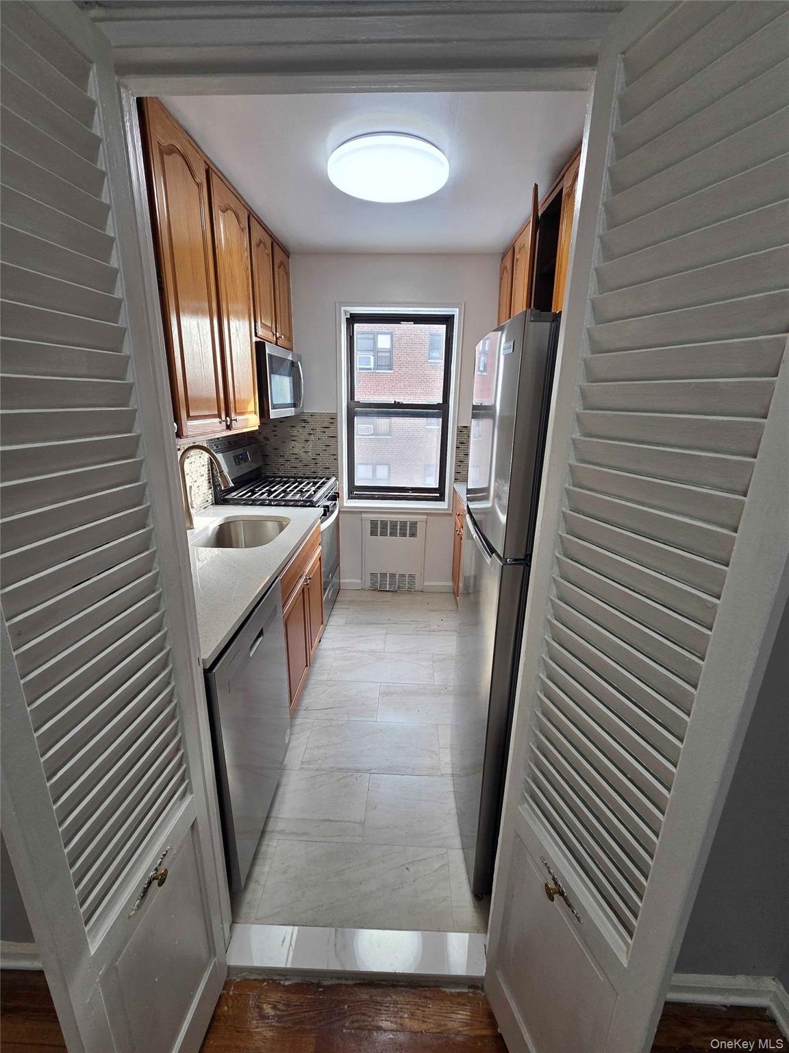 1 Fisher Drive # 307, Mount Vernon, NY 10552