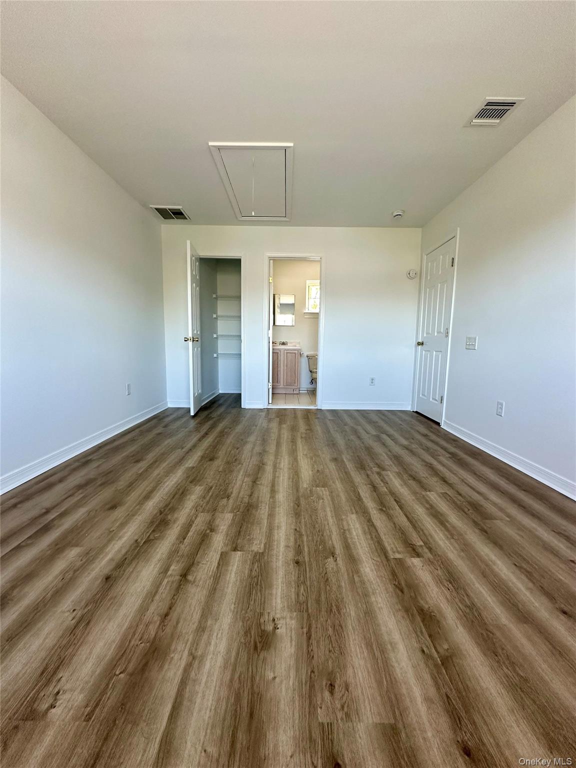 1403 Pebble Beach Path, Riverhead, NY 11901