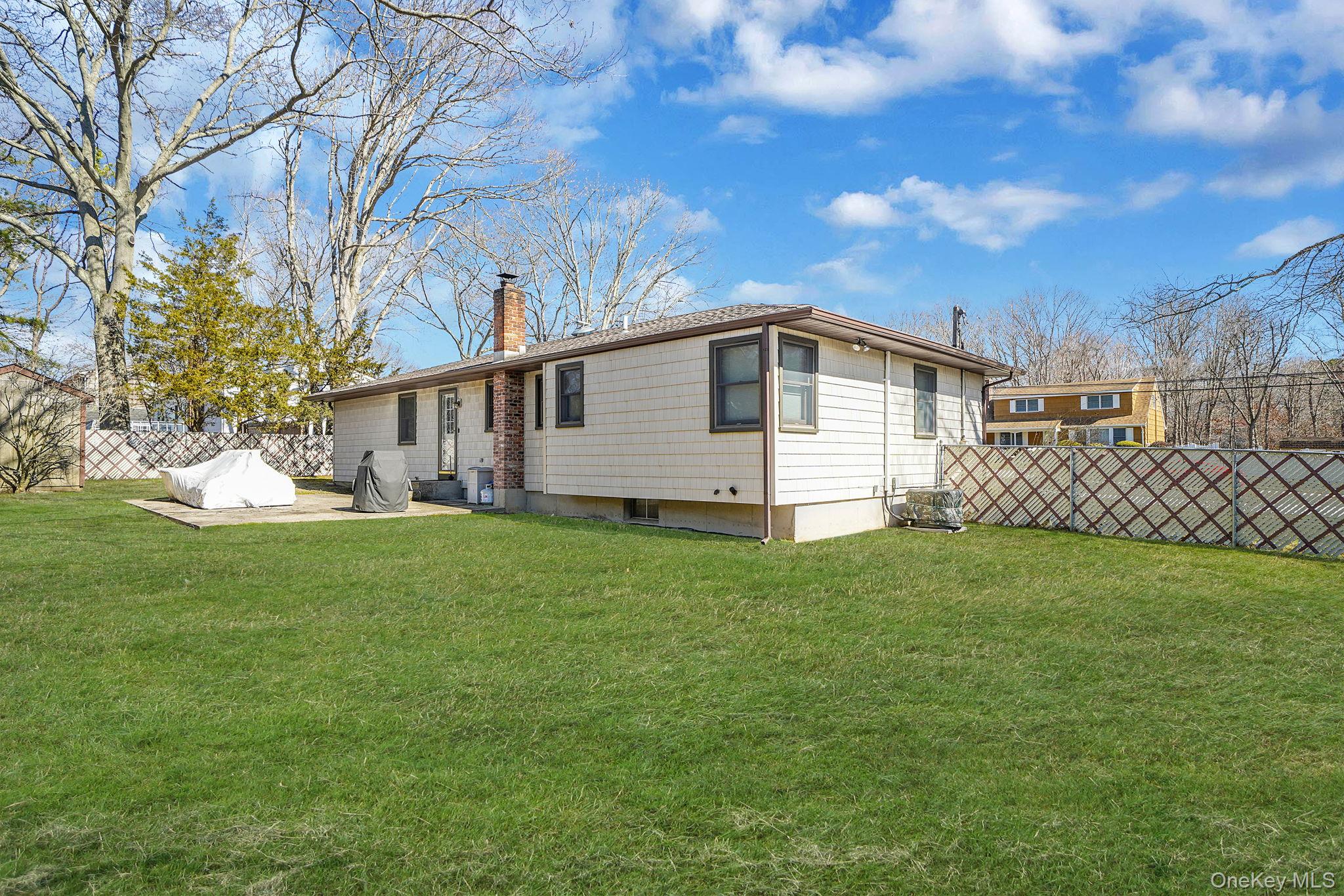 300 Tyler Avenue, Miller Place, NY 11764