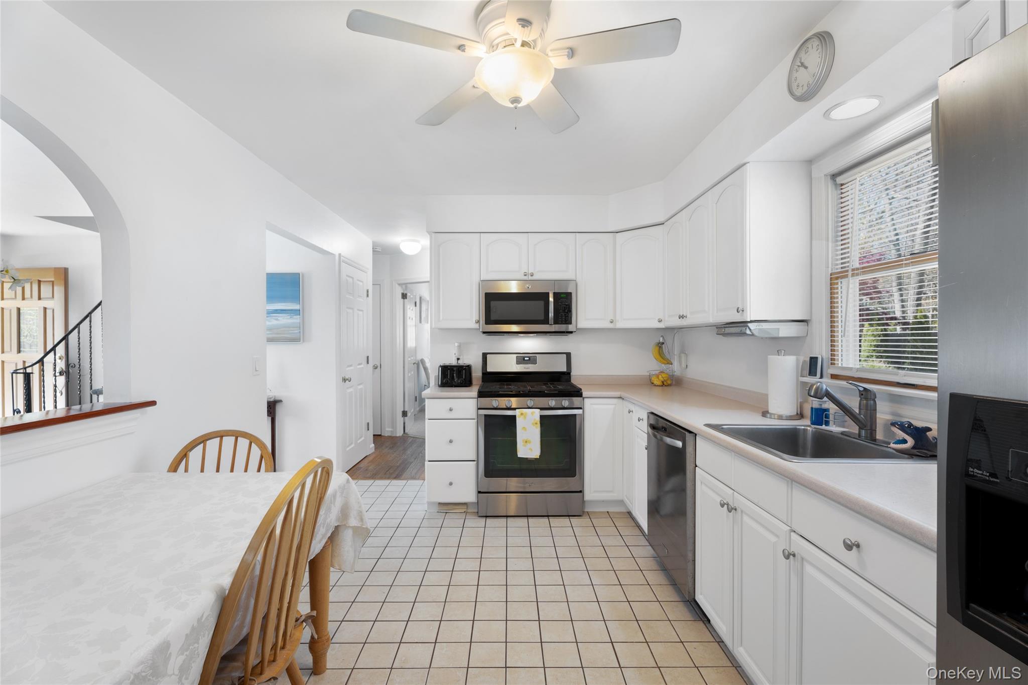 27 Summit Boulevard, Westhampton, NY 11977