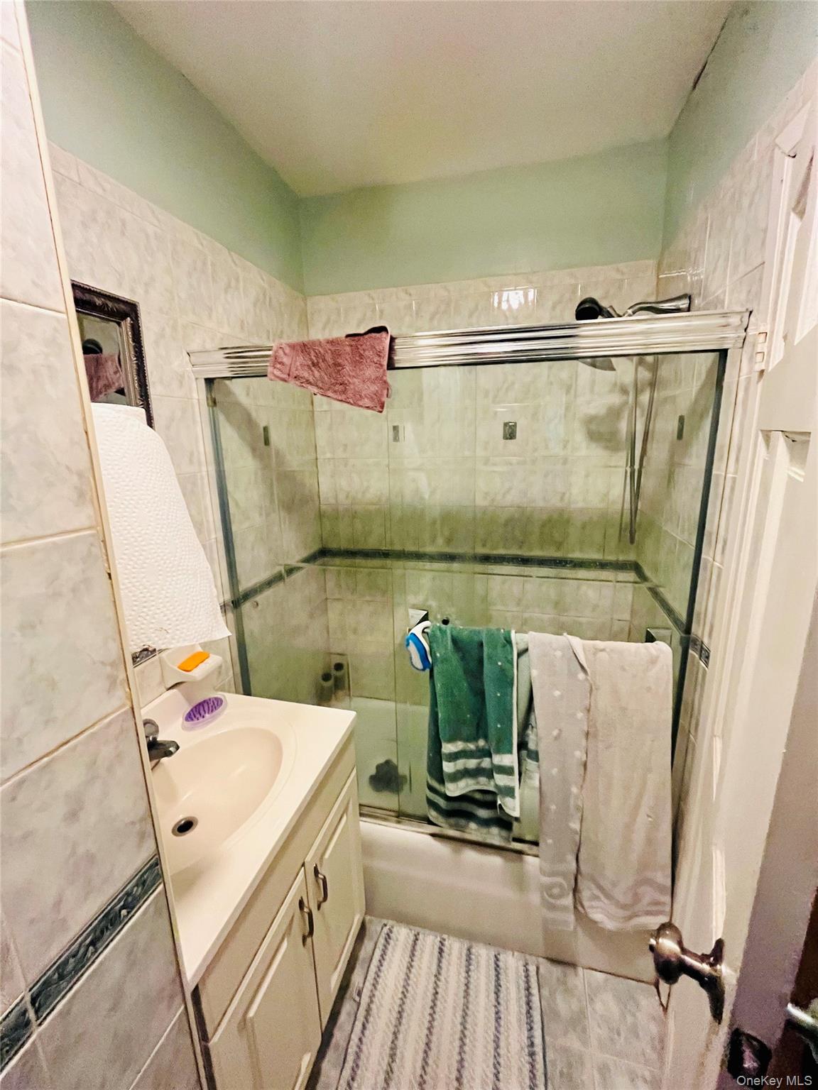 41 Rochelle Terrace, Mount Vernon, NY 10550