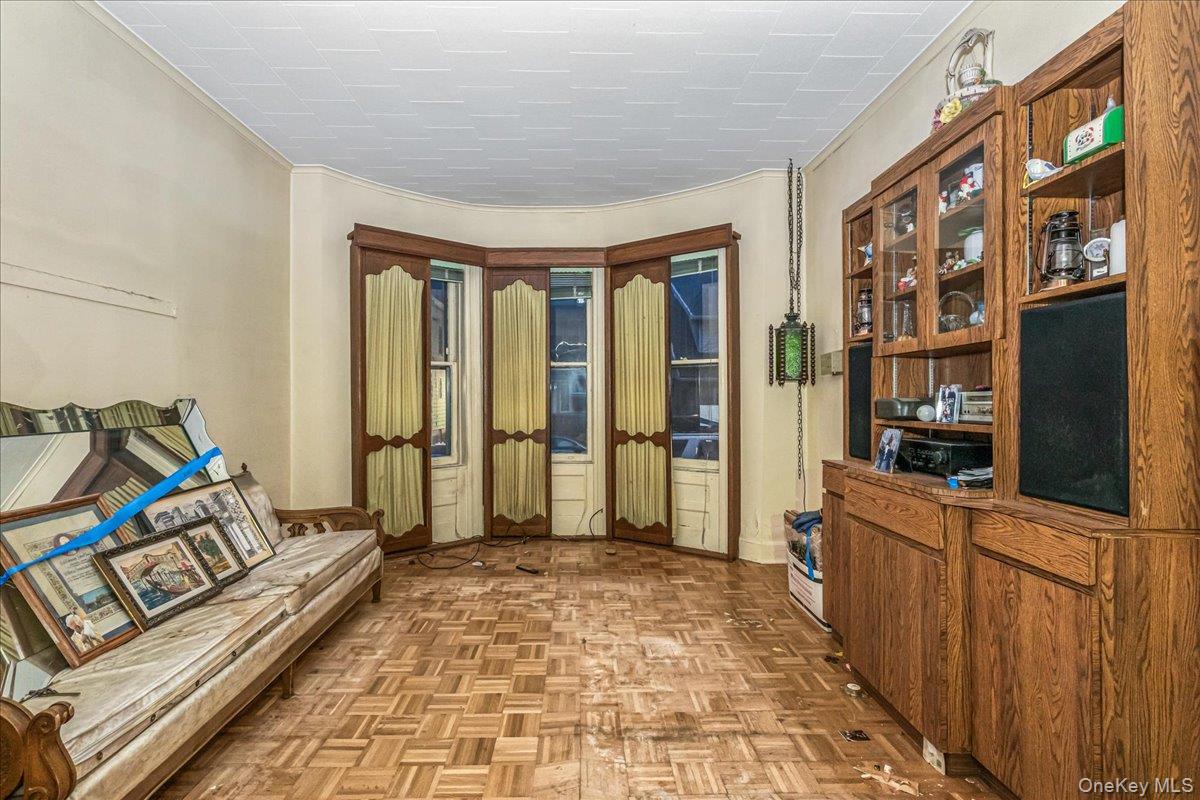 94-20 86th Road, Woodhaven, NY 11421