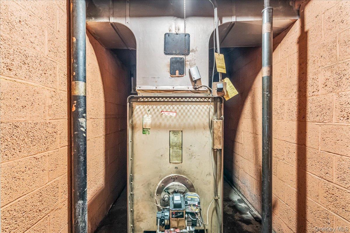 94-20 86th Road, Woodhaven, NY 11421