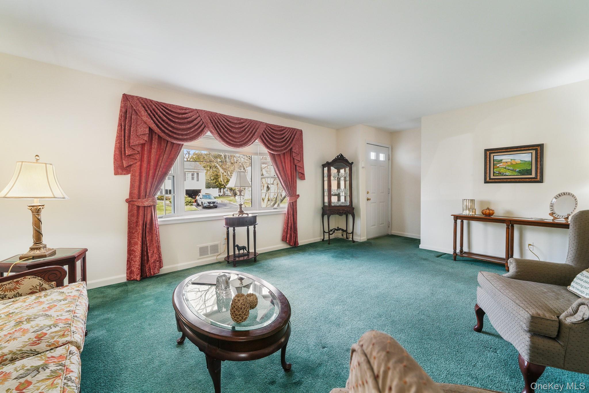 54 Douglas Court, Pearl River, NY 10965