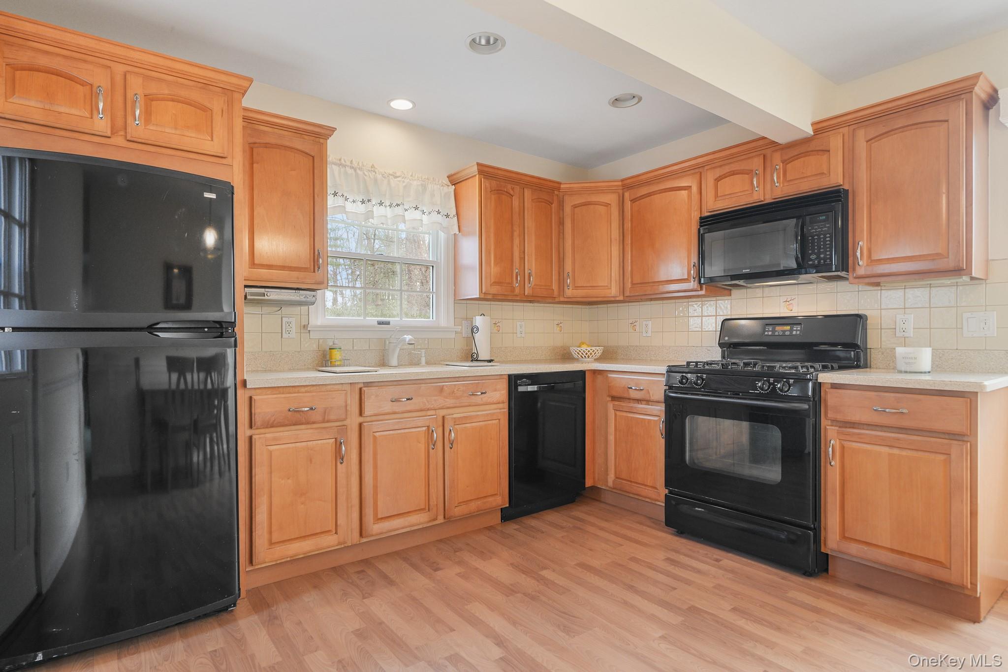 54 Douglas Court, Pearl River, NY 10965