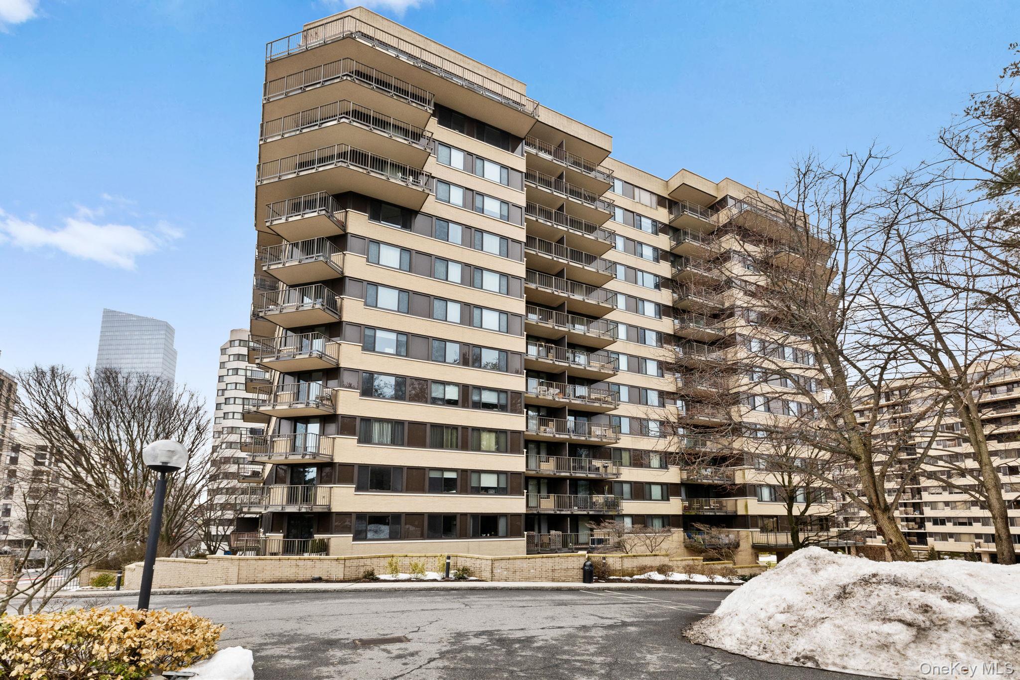 25 Rockledge Avenue # 714, White Plains, NY 10601