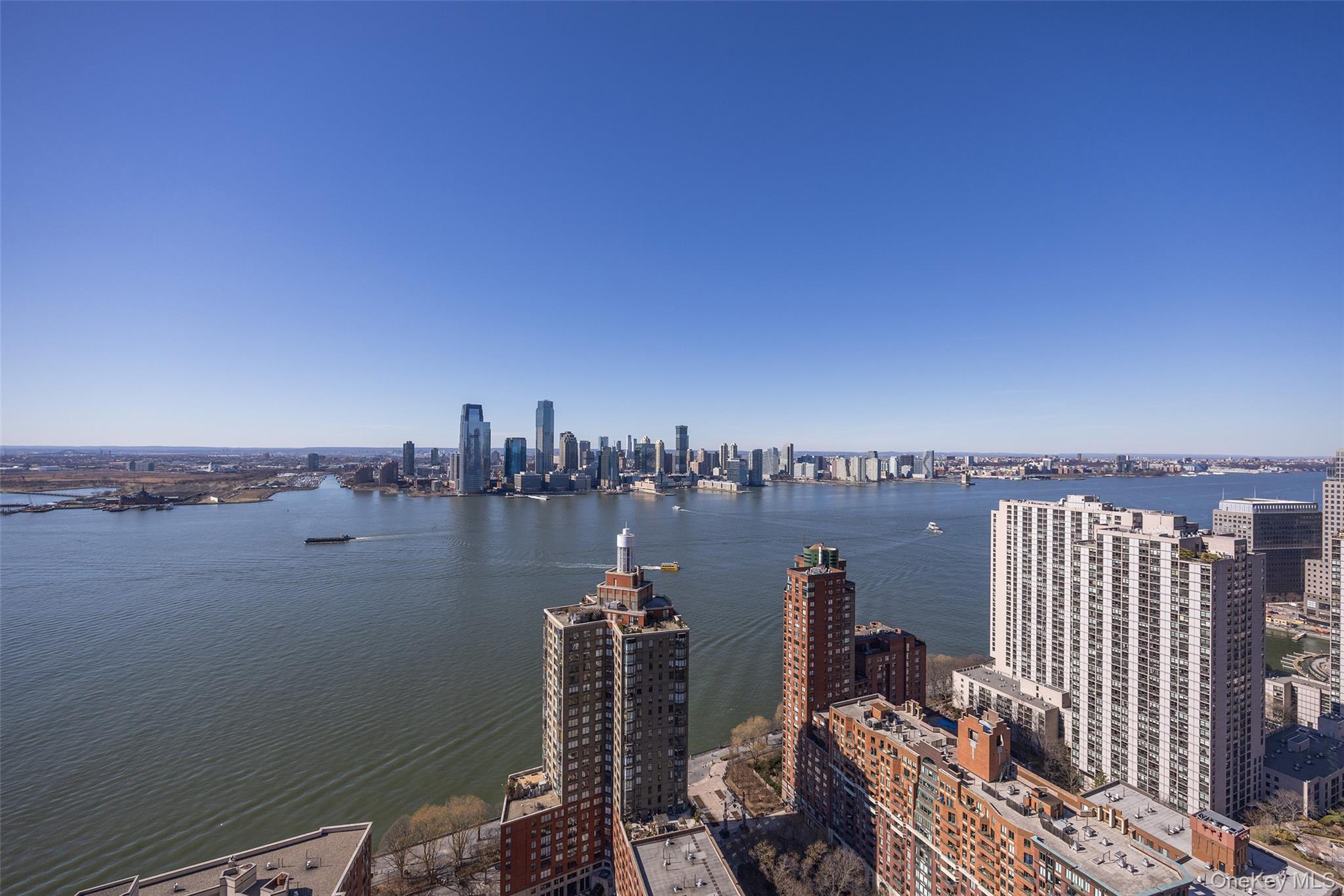 200 Rector Place # 43D, New York (Manhattan), NY 10280