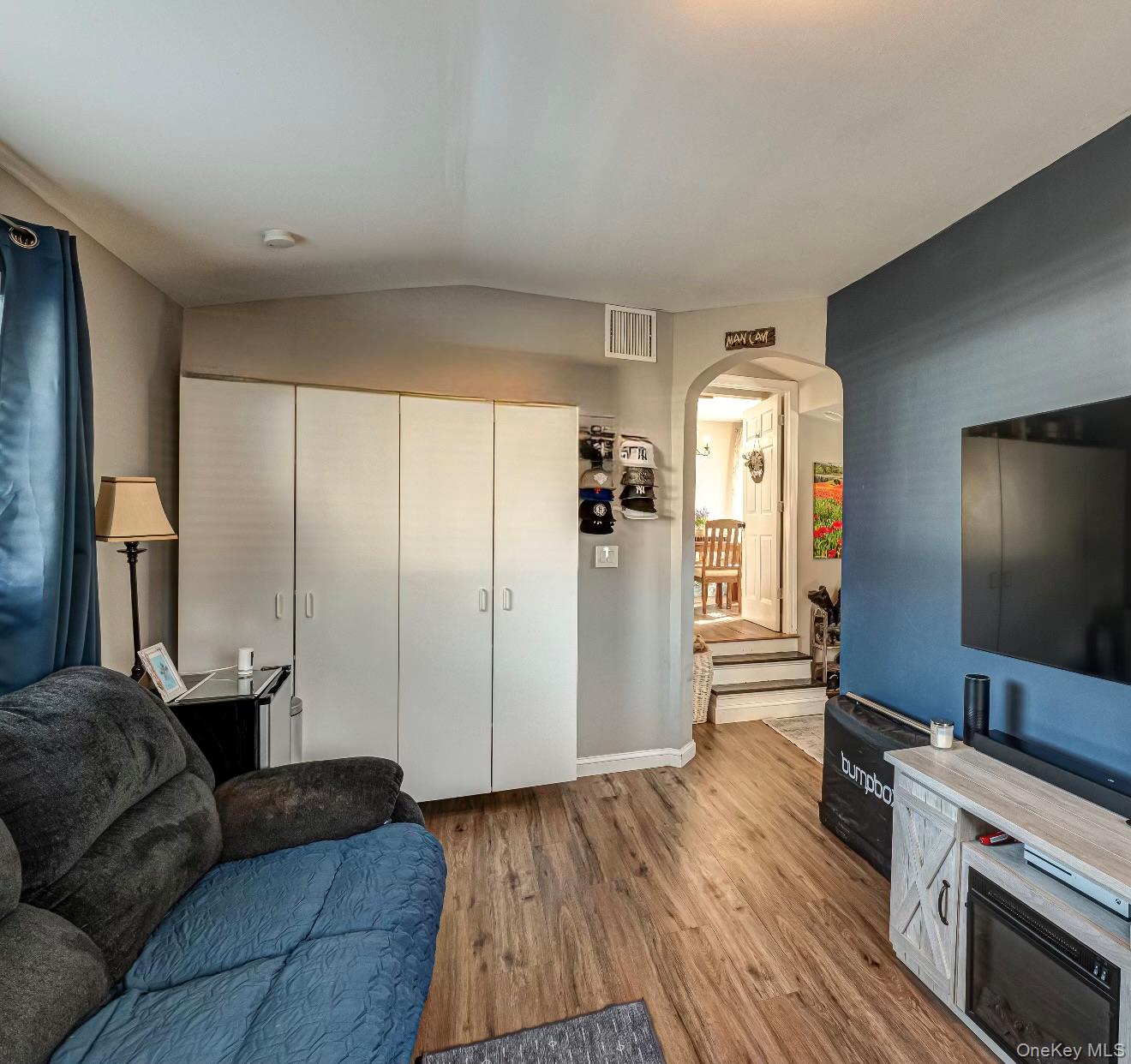 178 Spur Drive S, Bay Shore, NY 11706