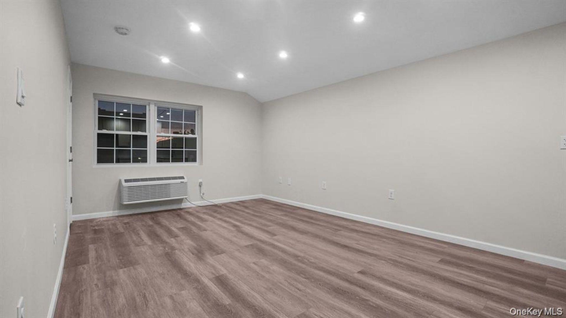 953 E 229th Street, Bronx, NY 10466