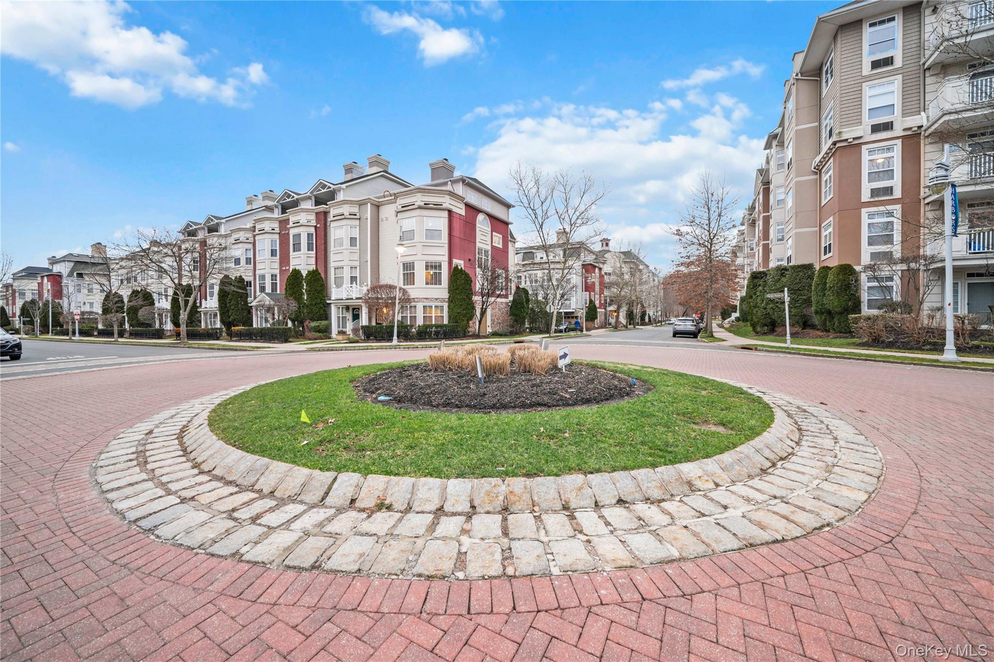 3 Harbor Pointe Drive, Haverstraw, NY 10927