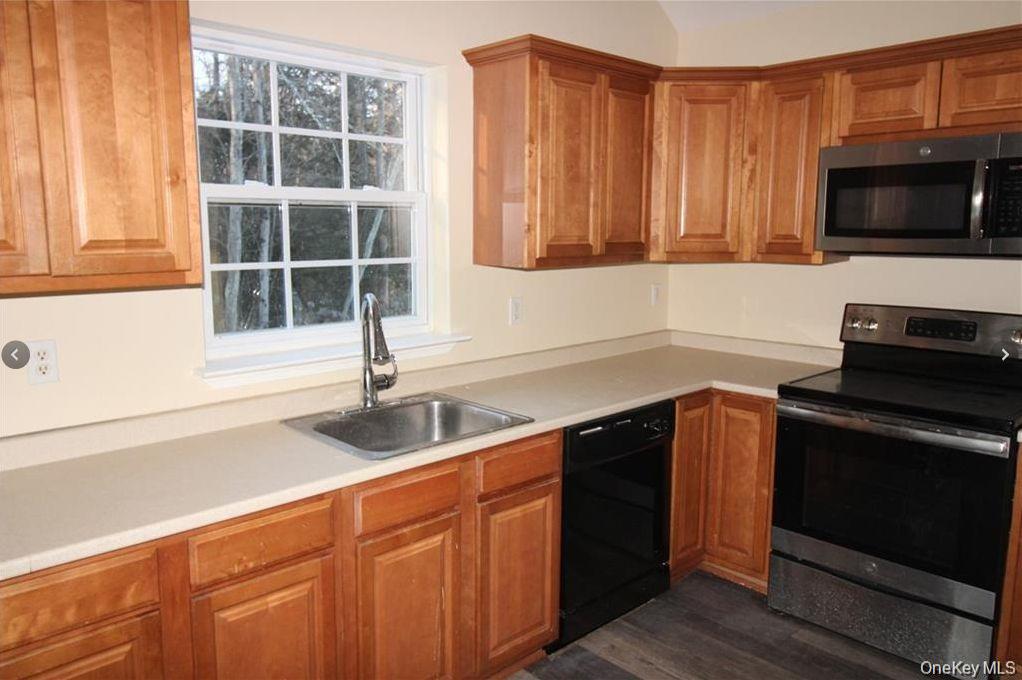 1123 Briggs Highway, Ellenville, NY 12428