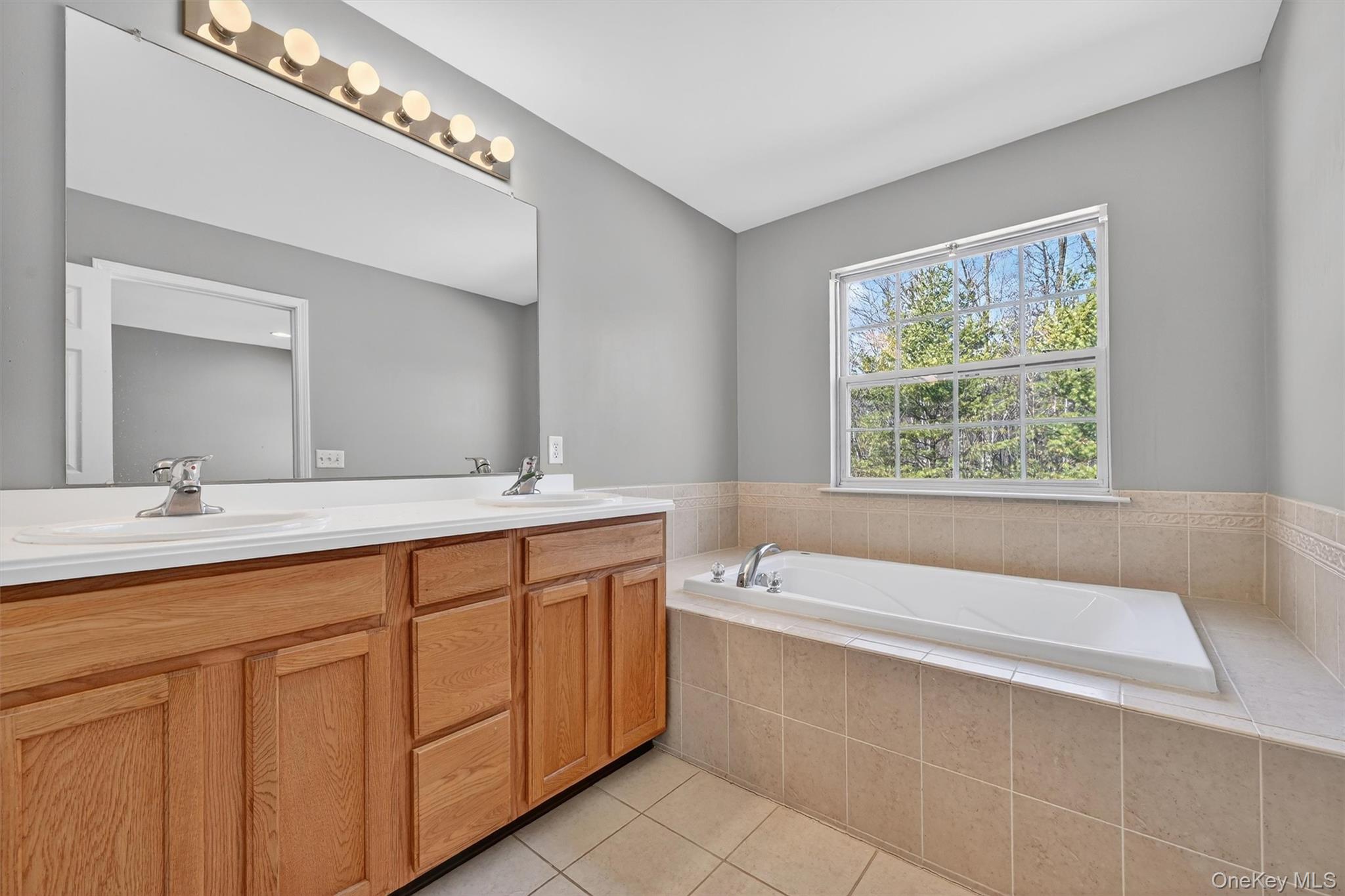 44 Barr Lane, Monroe, NY 10950